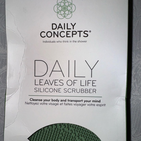 DAILY
CONCEPTS
DAILY
LEAVES OF LIFE
SILICONE SCRUBBER, NEW! - Picture 7 of 16